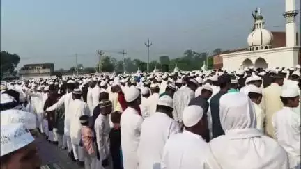 गोविंदपुर: जंगलपुर ईदगाह में मुस्लिम समुदाय ने शांतिपूर्वक व हकीकत के साथ पढ़ी ईद उल अजहा की नमाज़