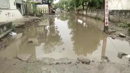सवाई माधोपुर: सवाई माधोपुर महाराणा प्रताप कॉलोनी में शिक्षा विभाग कार्यालय के सामने नवीन सड़क निर्माण बना मुसीबत, #Jansamasya#
