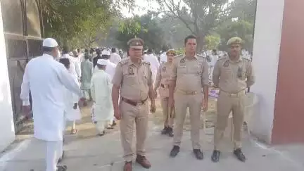 रामपुर: शनिवार को ईदगाह में कड़ी सुरक्षा के बीच ईद उल अजहा की नमाज अदा की गई, शहर काजी सय्यद ख़ुशनूद मियां ने कराई नमाज