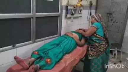 अलीगंज: जैथरा थाना क्षेत्र के सर्रा पुल के पास दावत खाकर बाइक से लौट रही महिला की बाइक से गिरने से हुई मौत
