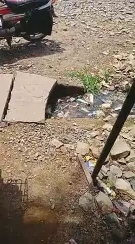 कुम्भराज नगर परिषद् के अन्तर्गत वार्ड क्रमांक 3 मे लगा गंदगी का अंबार
