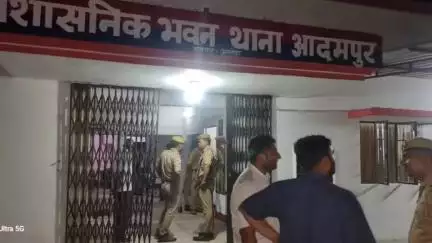 हसनपुर: आदमपुर में नकली नोटों का जाल बिछाने वाले गिरोह को दबोचा गया, प्रिंटिंग मशीन समेत तीन गिरफ्तार
