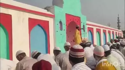 जलालाबाद: जलालाबाद क्षेत्र की मस्जिदों में अदा की गई ईद उल अजहा की नमाज, बाद में शुरू हुआ कुर्बानियों का सिलसिला