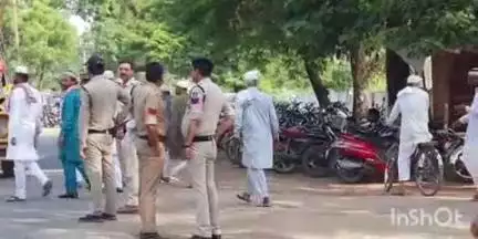 सोहागपुर: ईद उल अजहा पर्व को लेकर पुलिस अधीक्षक के निर्देश पर पाली रोड स्थित ईदगाह में सुरक्षा के लिए पुलिस की ड्यूटी लगाई गई