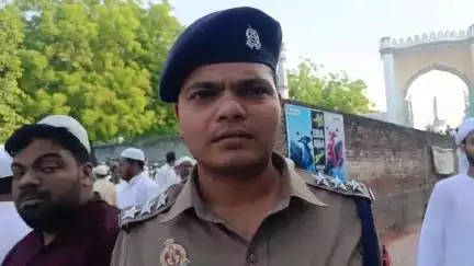 मऊ: औरंगाबाद डिहवा में ईद की नमाज़ पढ़ी गई, सीओ सिटी ने दी जानकारी