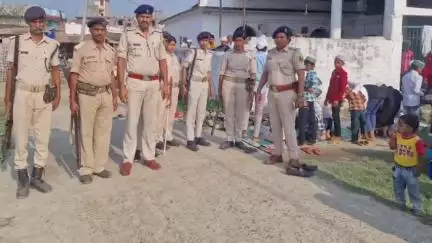 अरेराज: अरेराज नगर पंचायत की विभिन्न मस्जिदों में बक़रीद की नमाज़ अदा की गई