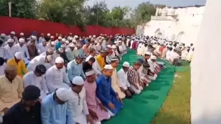 लखीसराय: पुरानी बाजार ईदगाह समेत कई जगहों पर बकरीद की नमाज़ अदा की गई