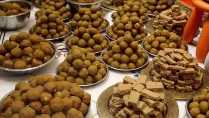 ભીમ અગિયારસ નિમિત્તે સાળંગપુર શ્રીકષ્ટભંજનદેવને 251 કિલો લાડુ અને 108 કિલો સુખડીનો અન્નકૂટ ધરાવવામાં આવ્યો