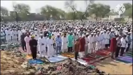 भिवानी: भिवानी में मुस्लिम समुदाय ने पढ़ी बकरा ईद की नमाज, सर्व समाज ने मुस्लिम भाइयों को दी बधाई