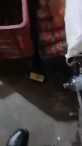 कन्फेक्शनरी की दुकान पर बियर और शराब की खाली बोतलें पड़े होने का वीडियो सोशल मीडिया पर वायरल, पुलिस जांच में जुटी