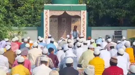 ভগবানগোলা ১: ঈদ-উল-আযহা উদ্‌যাপনে ভক্তিময় পরিবেশ, ভগবানগোলা-লালগোলায় নামাজ ও কোরবানির মধ্য দিয়ে পালিত হল ত্যাগের উৎসব