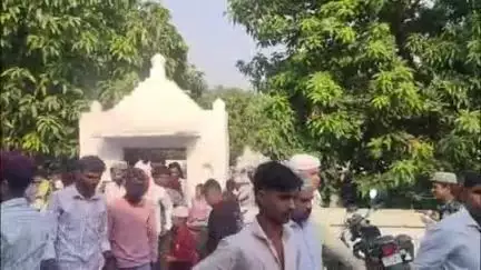 मिल्कीपुर: शांतिपूर्वक मनाया जा रहा बकरीद का त्योहार, डबल नहर व बवां समेत क्षेत्र के ईदगाहों पर अदा की गई नमाज