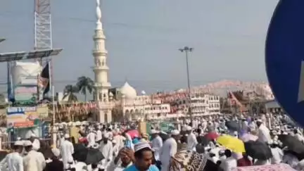 কালিয়াচক ১: রাজ্যের দ্বিতীয় বৃহত্তম মালদার সুজাপুর নয়মৌজা ইদগাহ মাঠে কুরবানী ইদের নমাজ পাঠে লক্ষাধিক মানুষের সমাগম