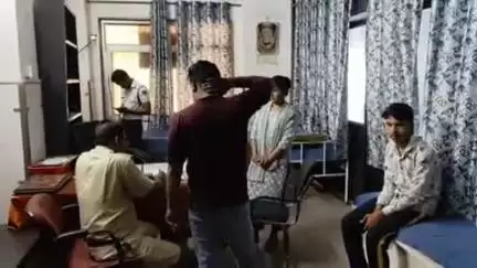 झालरापाटन: खैराबाद में विवाहिता ने जहर खाकर दी जान, परिजनों ने पोस्टमार्टम से किया इनकार, शव बिना कानूनी कार्रवाई के सौंपा