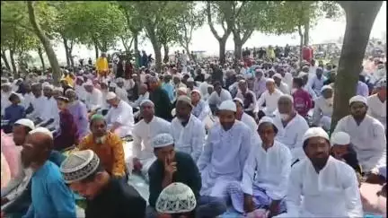 চোপড়া: চোপড়া ব্লকে শান্তিপূর্ণ পরিবেশে ইদ-উল-আজহার নমাজ আদায়