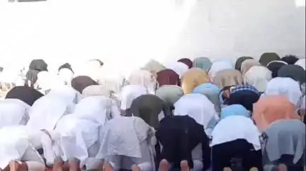 झांसी: प्रेमनगर की ईदगाह पर ईद उल अजहा की नमाज पढ़कर मांगी गई अमन-चैन की दुआएं