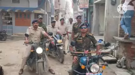 छपरा: छपरा जिला प्रशासन बकरीद त्यौहार को लेकर दंगाई असामाजिक तत्व पर बाइक गश्ती से रखा जा रहा निगरानी