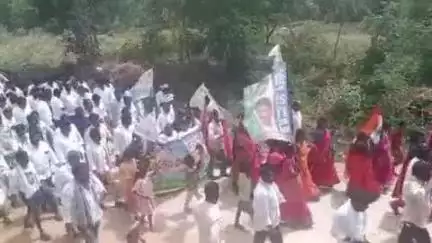 కళ్యాణదుర్గం: సూగేపల్లిలో నాలుగో రోజు ప్రారంభమైన మాజీ ఎంపీ తలారి రంగయ్య పాదయాత్ర