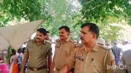 कैसरगंज: वजीरगंज स्थित ईदगाह में बकरा ईद की नमाज अदा की गई, सुरक्षा के पुख्ता इंतजाम किए गए