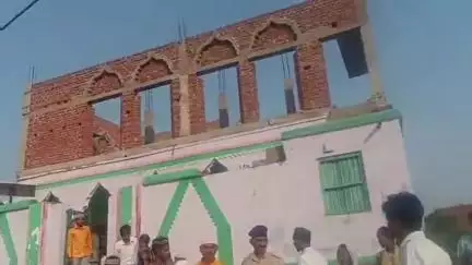 तरारी: ईद-उल-अजहा पर तरारी प्रखंड में प्रशासन सतर्क, शांति व्यवस्था बनाए रखने के लिए अधिकारियों की सख्ती