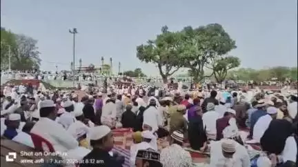 शिवपुरी नगर: शिवपुरी शहर में तीन स्थानों पर हुई बकरीद की नमाज, ईदगाह में 8 हजार लोगों ने अमन-चैन की दुआ मांगी