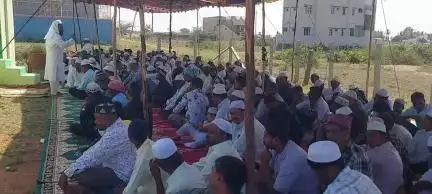 ಹನೂರು: ಪಟ್ಟಣದಲ್ಲಿ ಭಕ್ತಿಪೂರ್ವಕವಾಗಿ ಬಕ್ರೀದ್ ಹಬ್ಬ ಆಚರಣೆ