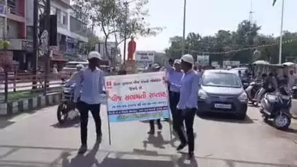 શહેરમાં વિજ સલામતી સપ્તાહની ઉજવણી અંતર્ગત વિજ કચેરીથી શહેરના રાજમાર્ગો પર જાગૃતિ રેલી યોજાઈ