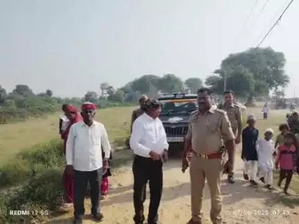 मधुबन: मधुबन के विभिन्न स्थानों पर बकरीद की नमाज को लेकर एसडीएम ने सीओ के साथ मस्जिदों में भ्रमण कर सुरक्षा व्यवस्था की जांच की