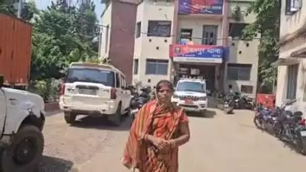 नौबतपुर: खैरा गांव में पति और उसके परिजनों ने महिला के साथ की मारपीट, महिला घायल