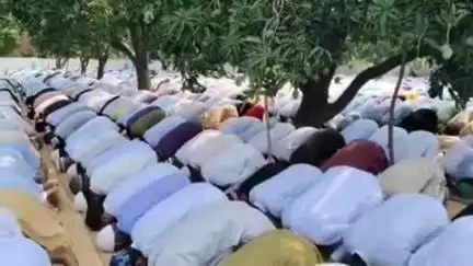 पीलीभीत: पीलीभीत शहर समेत जिले भर में शांतिपूर्ण तरीके से संपन्न हुई बकरा ईद की नमाज, चप्पे-चप्पे पर तैनात रही पुलिस