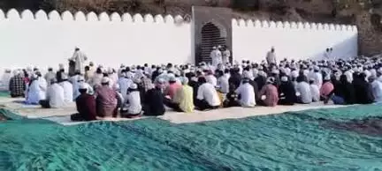 बकरीद के मौके पर बालघाट स्थित ईदगाह पर अल्लाह के सजदे में झुके हजारों सिर, वतन के लिए मांगी अमन-चैन की दुआ