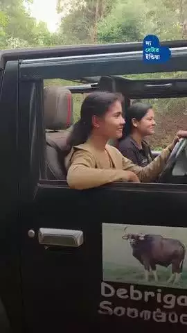 জঙ্গলে একটা জিপ আর দুই বিপ্লবী নারীকে দেখে সবাই থ! | Safari Queens | Odisha