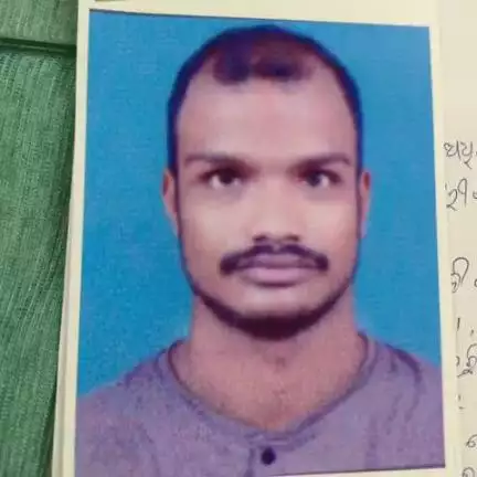 ସୁନ୍ଦରଗଡ ସହର: ଗତ ୨୪ ଦିନ ହେବ ସୁନ୍ଦରଗଡ ଜେଲ୍ କଲୋନୀ ରୁ ନିଖୋଜ ଥିବା ଯୁବକ ଦିଲ୍ଲୀ ରୁ ଉଦ୍ଧାର ହୋଇଥିବା ସୂଚନା
