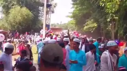 भरगामा: धूमधाम और अकीदत के साथ मनाया गया बकरीद का त्योहार, एक-दूसरे को गले लगाकर दी मुबारकबाद