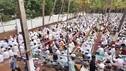 ಬೆಳಗಾವಿ: ನಗರದಲ್ಲಿ ಶೃದ್ಧಾ ಭಕ್ತಿಯಿಂದ ಬಕ್ರೀದ್ ಹಬ್ಬ ಆಚರಿಸಿದ ಮುಸ್ಲಿಂ ಬಾಂಧವರು