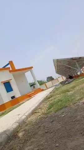 भौतापुर पोस्ट अयाना जिला औरैया में   भौतापुर में टंकी का निर्माण हो चुका है जो की स्वच्छ पानी की व्यवस्था