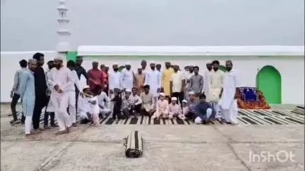 आठनेर: नगर में मुस्लिम समुदाय ने धूमधाम से मनाया ईद-उल-अजहा का पर्व, अमन-शांति की दुआओं के साथ नमाज हुई संपन्न