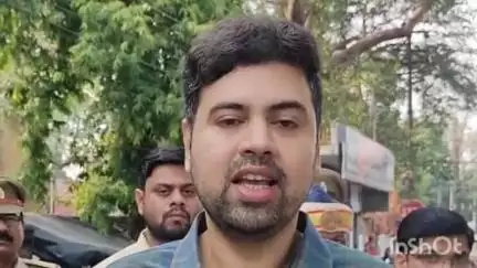 हरदोई: ईदगाह में ईद उल अज़हा की नमाज के संबंध में डीएम अनुनय झा ने दी जानकारी, कहा- शांतिपूर्ण तरीके से संपन्न कराई जा रही नमाज