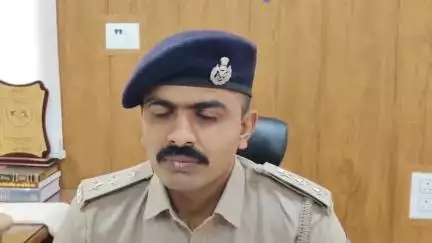 વઢવાણ: ટંકારા જુગાર કાંડમાં લાખોનો તોડ કરનારો પીઆઈ આદિપુરથી પકડાયો જે મામલે લીંબડી ડીવાયએસપીએ આપી પ્રતિક્રિયા