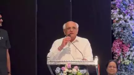 જામનગર શહેર: ટાઉનહોલ ખાતે યોજાયેલ કાર્યક્રમમાં મુખ્યમંત્રીએ "જામનગરએ ખરેખર વટ પાડી દીધો છે" શબ્દોથી પોતાનું વક્તવ્ય શરૂ કર્યું