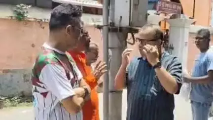 ব্যারাকপুর ১: নারী সম্মান যাত্রা করার আগে শুভেন্দু অধিকারীর উচিত বীর বাহা হাজদার কাছে ক্ষমা চাওয়া খড়দহে বললেন কুনাল ঘোষ