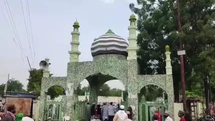अमरावती: पठाण चौक परिसरातील इदगाह येथे बकरी ईद उत्साहात साजरी