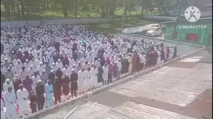 ডুমডুমা: ডুমডুমা ৰাজহুৱা মছজিদত সমূহীয়া ঈদ-উল-আজহা পালন