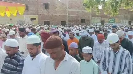 सिरसागंज: नगर में संजीदगी से मनाया गया ईद उल अजहा का पर्व, नमाज़ अदा कर मांगी गई अमन-चैन की दुआ