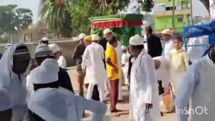 कुर्था: कुर्था में इदगाह एवं मस्जिद पर नमाज अदा कर मनाई गई ईद उल अजहा बकरीद पर्व, पुलिस प्रशासन रही मुस्तैद