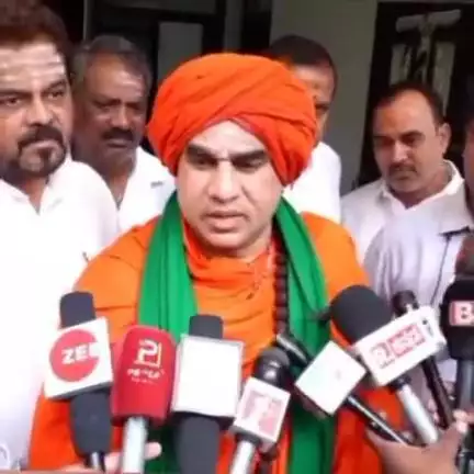 ಕಲಬುರಗಿ: ಕ್ರೀಡಾಪಟುಗಳ ಬಗ್ಗೆ ಅಭಿಮಾನವಿರಲಿ, ಆದರೆ ಅಂದಾಭಿಮಾನ ಬೇಡ: ನಗರದಲ್ಲಿ ಕೂಡಲಸಂಗಮದ ಶ್ರೀ ಜಯಮೃತ್ಯುಂಜಯ ಸ್ವಾಮೀಜಿ
