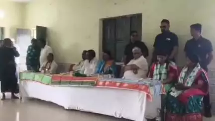 ରାୟଗଡା: ରାମନାଗୁଡ଼ା ସ୍ଥିତ ବିଜୁ କଲ୍ୟାଣ ମଣ୍ଡପ ପରିସରରେ ବିଜେଡିରେ ସାଙ୍ଗଠନିକ ବୈଠକ ଅନୁଷ୍ଠିତ, ଯୋଗଦେଲେ ୩ ପୂର୍ବତନ ମନ୍ତ୍ରୀ