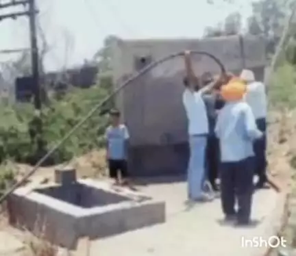 इंदौरा: डमटाल में बिना अनुमति के विभागीय हैंडपंप से लगाई गई मोटर को विभाग ने किया ज़ब्त, विभागीय अधिकारी ने दी जानकारी