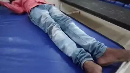 नरसिंहपुर: बरमान चौकी के पास खुल्ले मांगने पर व्यक्ति के साथ मारपीट, अस्पताल में भर्ती