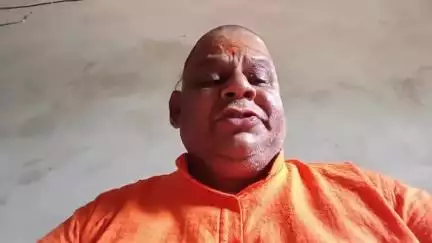 देवरिया जिला अधिकारी महोदय कब होगा विभागीय बाबू के भ्रष्टाचार का जांच